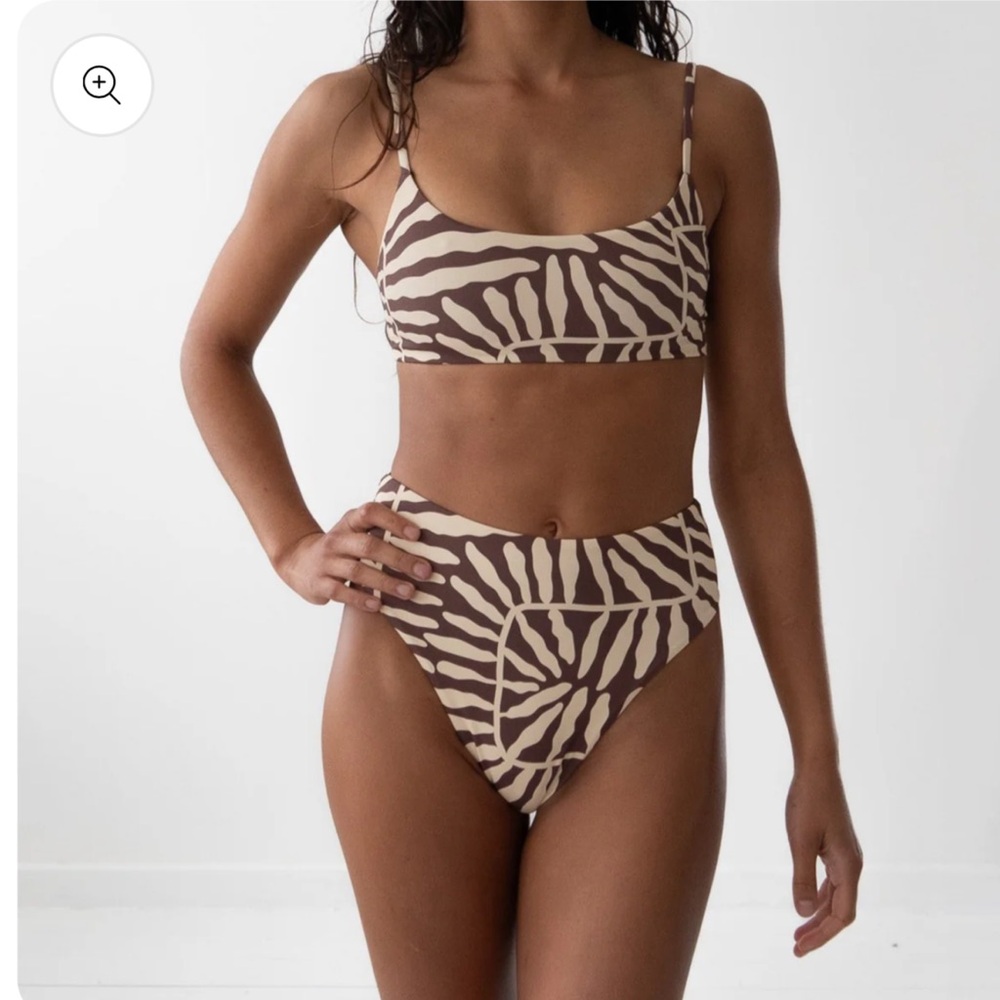 NWT Salted Surf Coral Sands Bikini Set - Active Bralette & Mid Waist Bottoms M